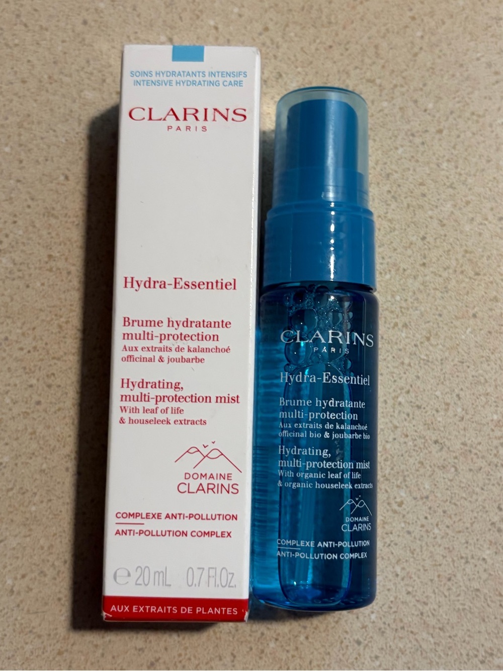 Clarins Hydra-Essentiel Hydrating Mist — Blue
